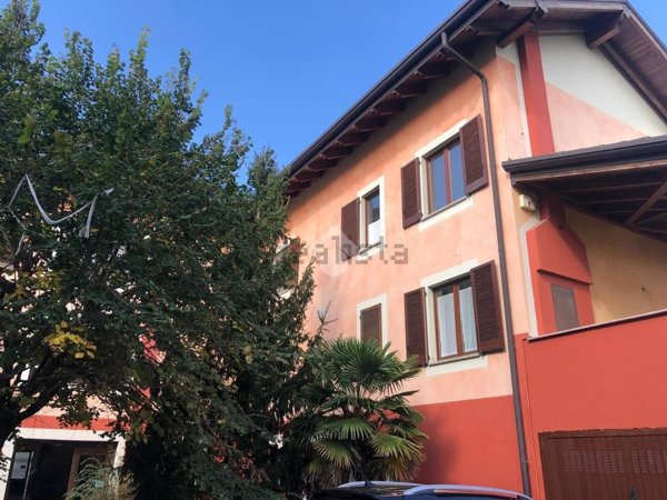 appartamento in vendita ad Ossona