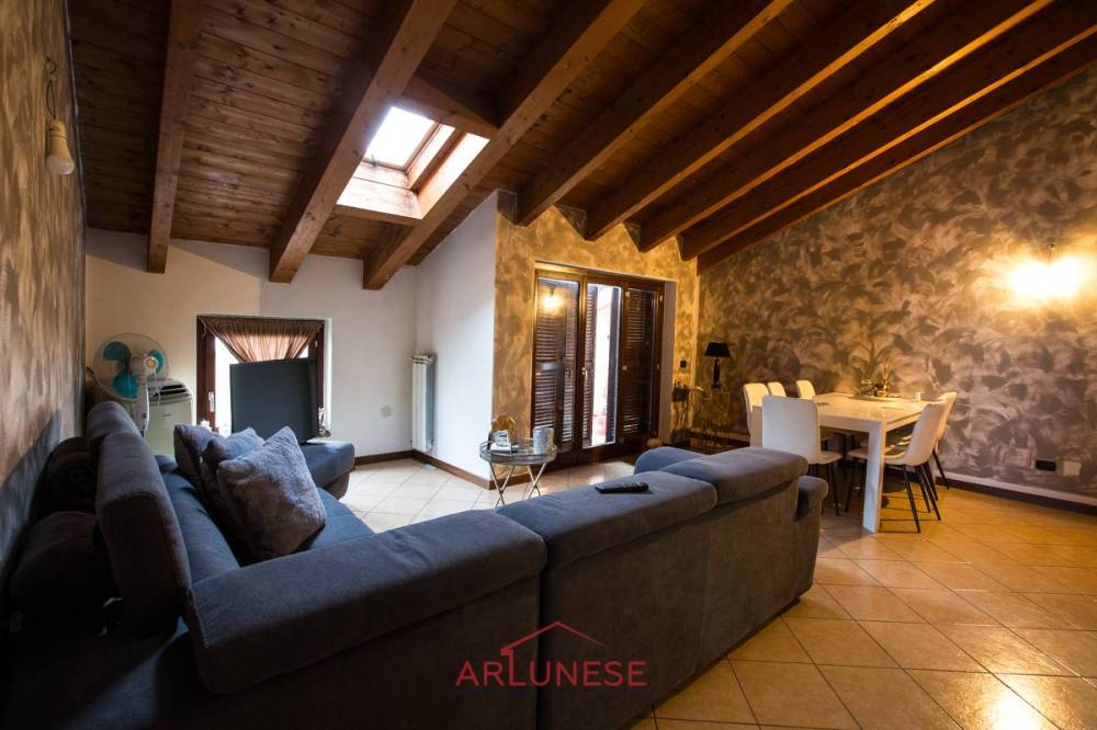 appartamento in vendita ad Ossona