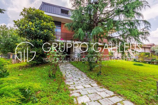 casa indipendente in vendita ad Ossona