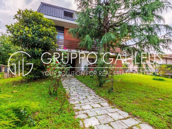casa indipendente in vendita ad Ossona