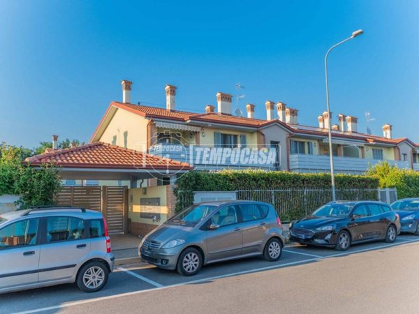 appartamento in vendita ad Ossona