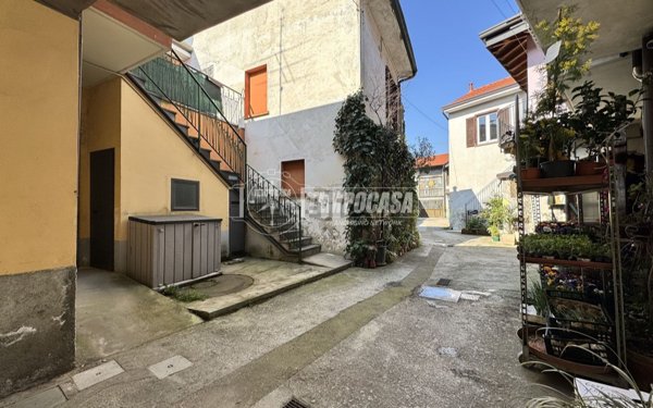 appartamento in vendita ad Ossona