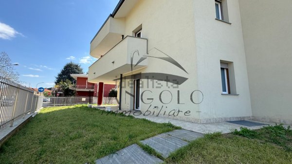 appartamento in vendita ad Ossona
