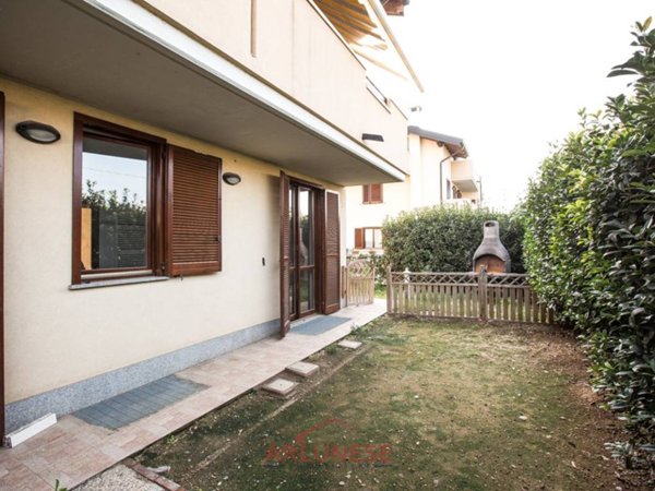 appartamento in vendita ad Ossona
