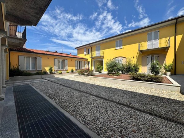 appartamento in vendita ad Ossona