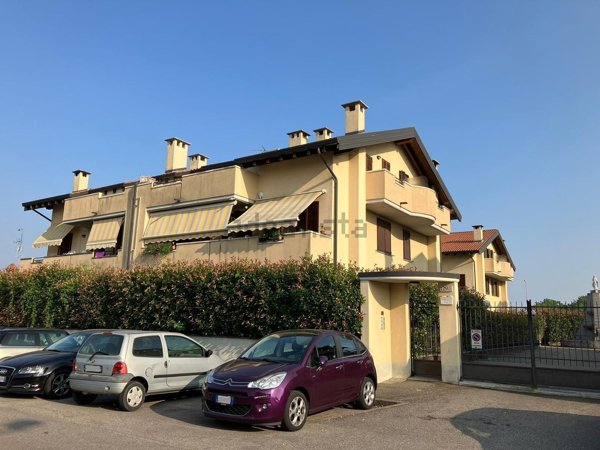 appartamento in vendita ad Ossona
