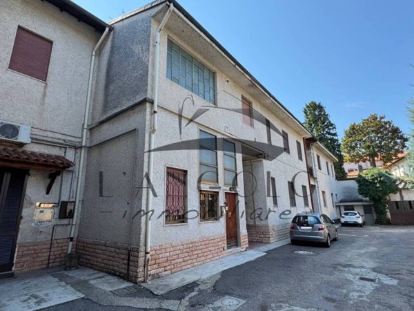 appartamento in vendita ad Ossona