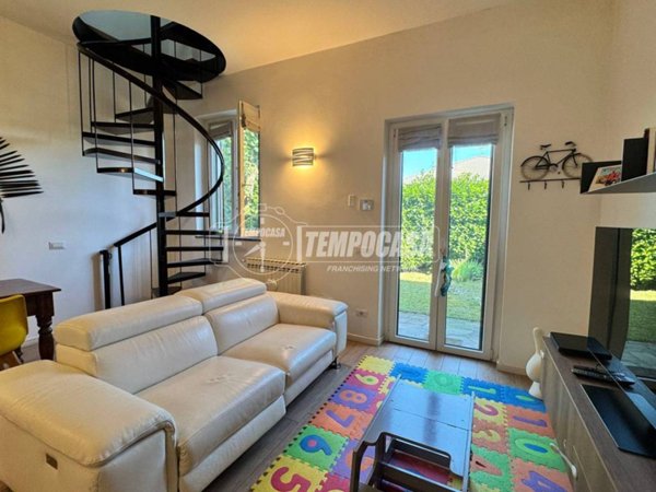 appartamento in vendita ad Ossona