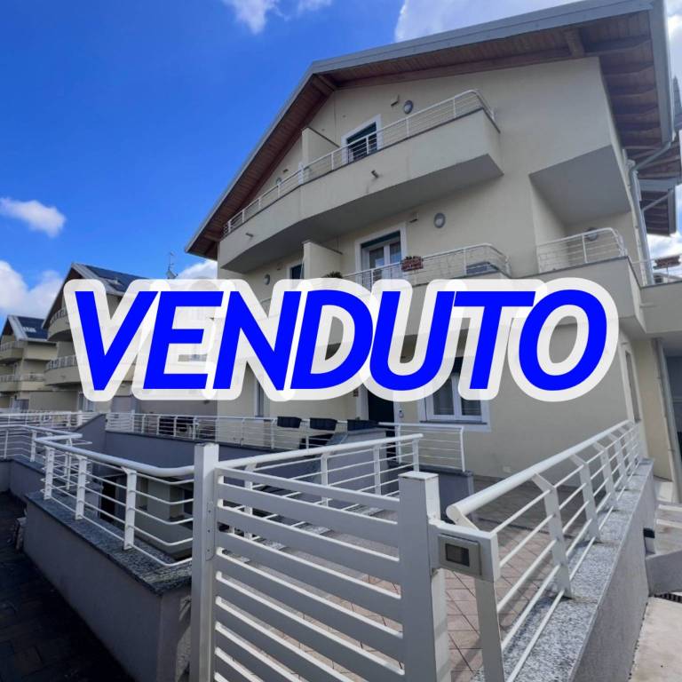 appartamento in vendita ad Ossona