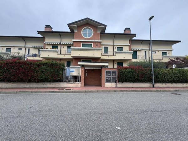 appartamento in vendita ad Ossona