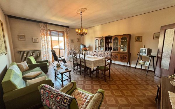 appartamento in vendita ad Ossona