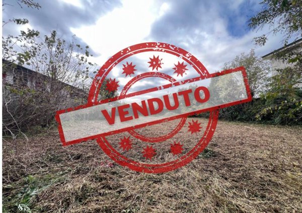 ufficio in vendita ad Ossona