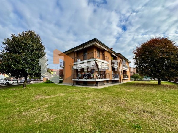 appartamento in vendita ad Ossona