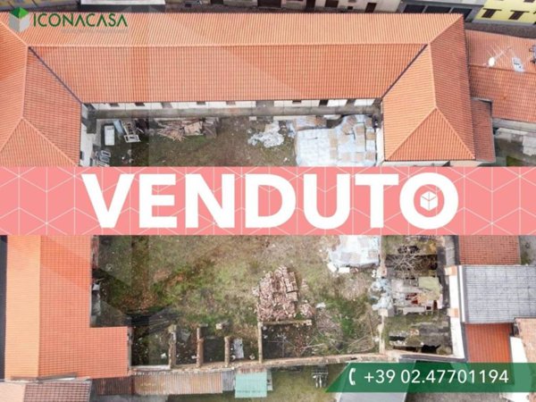 casale in vendita ad Ossona