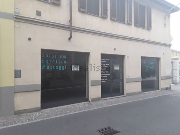 ufficio in vendita ad Ossona