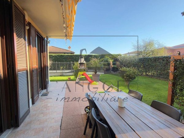 appartamento in vendita ad Ossona