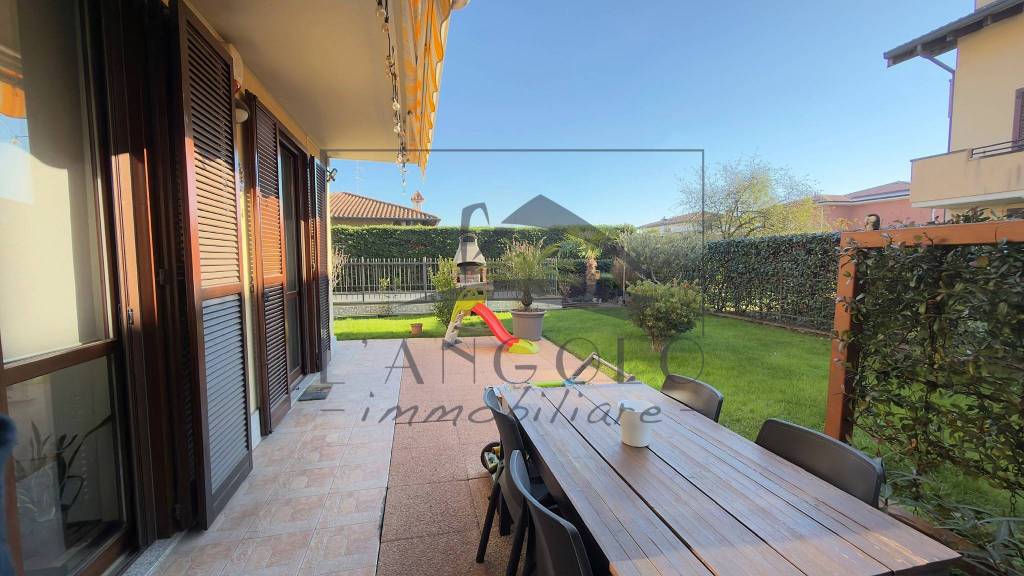 appartamento in vendita ad Ossona