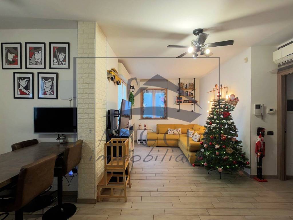 appartamento in vendita ad Ossona