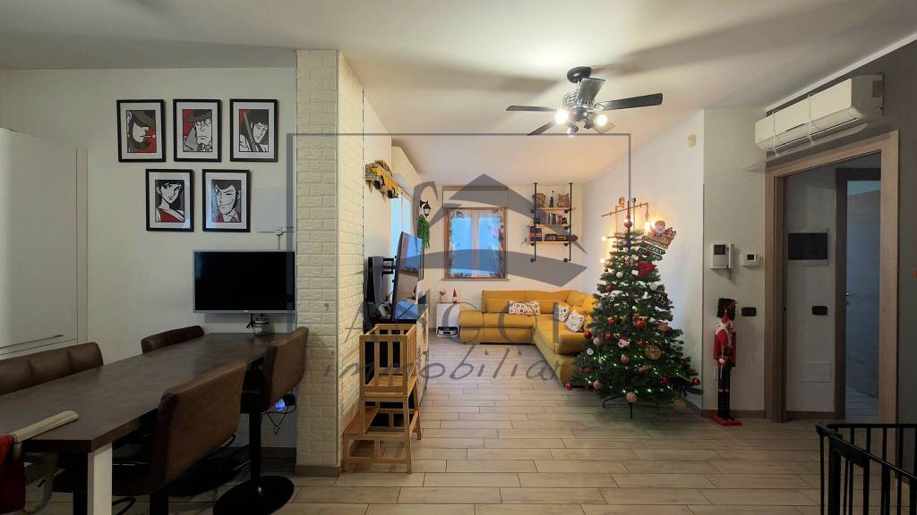 appartamento in vendita ad Ossona