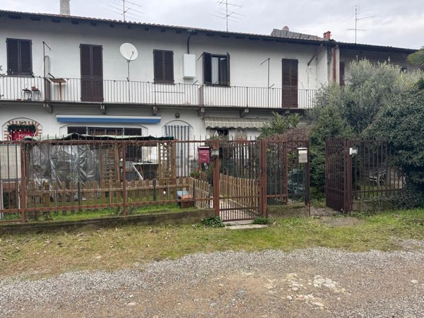 appartamento in vendita ad Ossona