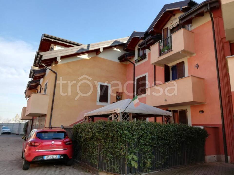 appartamento in vendita ad Ossona