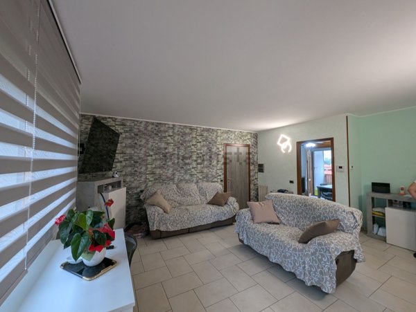 appartamento in vendita ad Ossona