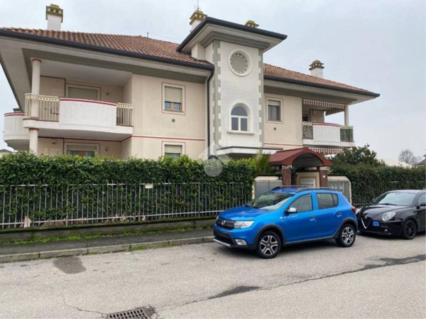 appartamento in vendita ad Ossona