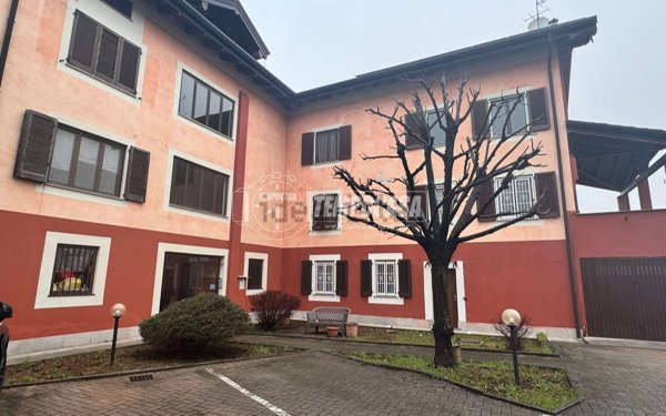 appartamento in vendita ad Ossona