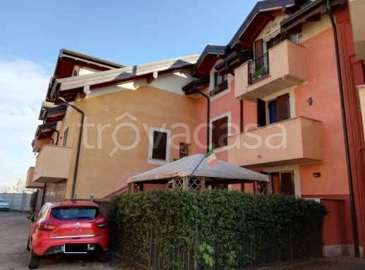appartamento in vendita ad Ossona