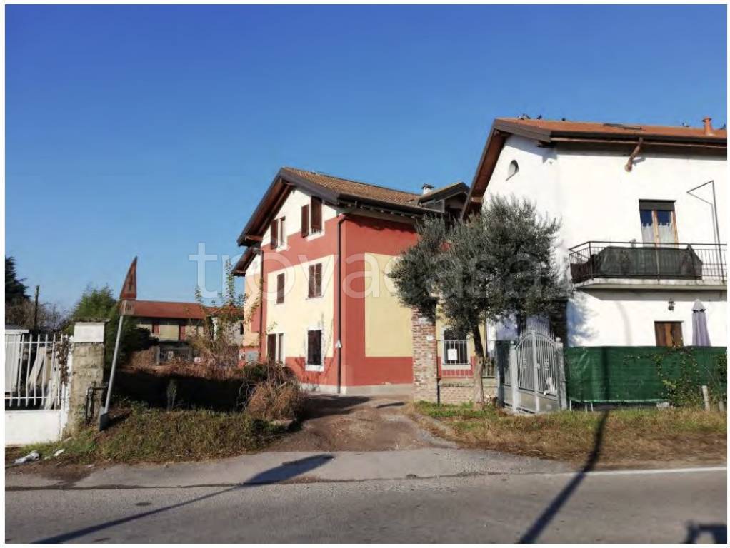 appartamento in vendita ad Ossona