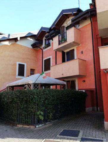 appartamento in vendita ad Ossona
