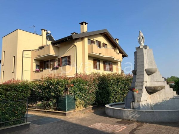 appartamento in vendita ad Ossona