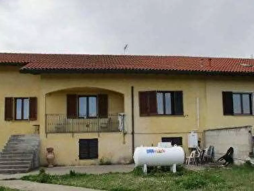 casa indipendente in vendita ad Ossona