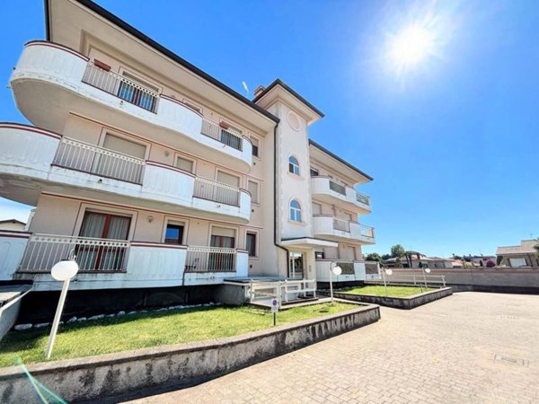 appartamento in vendita ad Ossona