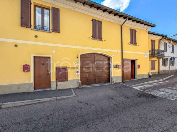 appartamento in vendita ad Ossona in zona Asmonte