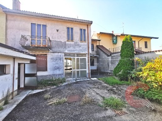 casa indipendente in vendita ad Ossona in zona Asmonte