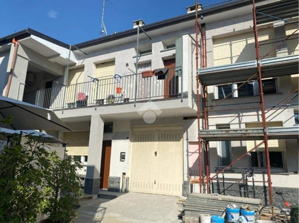 casa indipendente in vendita ad Ossona in zona Asmonte