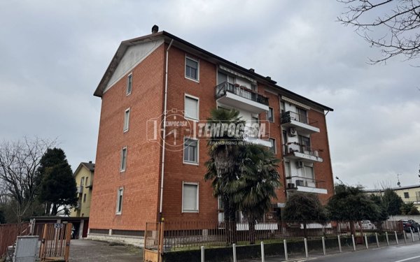 appartamento in vendita ad Ossona in zona Asmonte