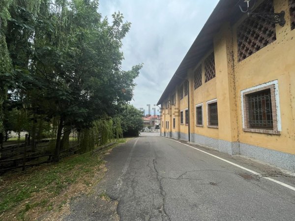 quadrivano in vendita ad Ozzero