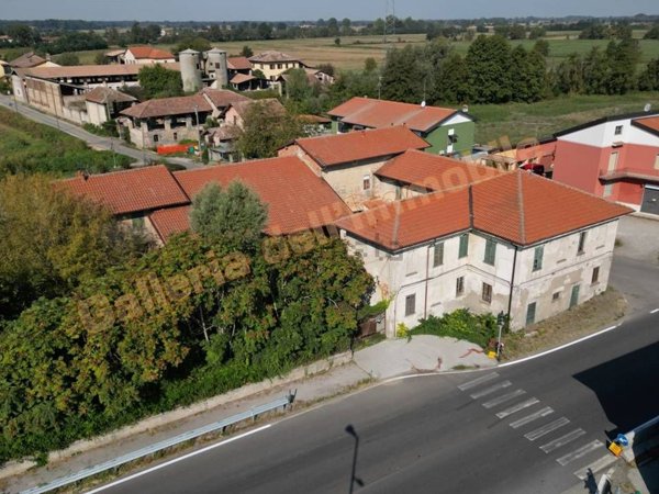 casale in vendita ad Ozzero in zona Soria Vecchia