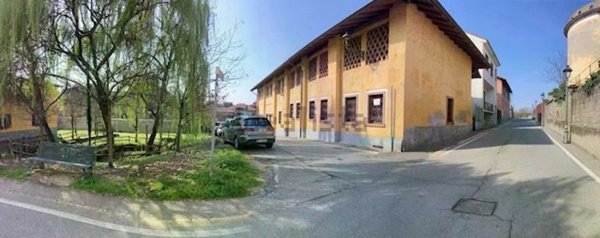 casa indipendente in vendita ad Ozzero