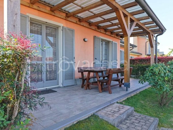 casa indipendente in vendita ad Ozzero