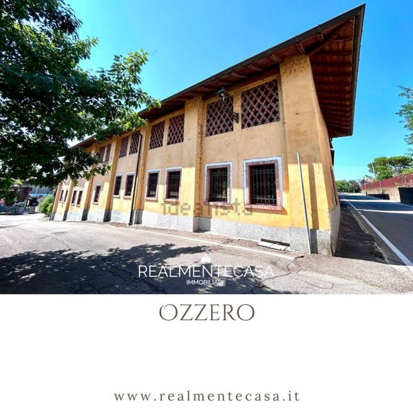 casa indipendente in vendita ad Ozzero