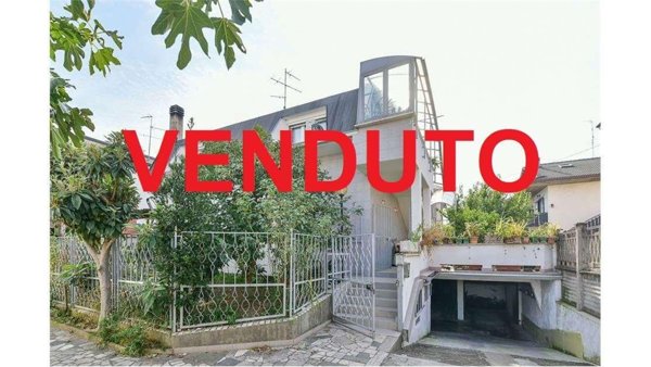 appartamento in vendita a Paderno Dugnano in zona Calderara