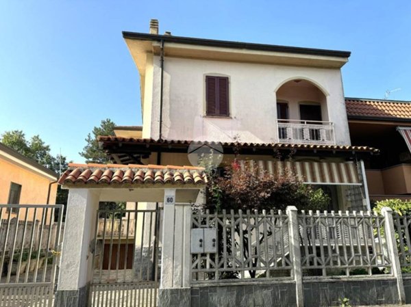 casa indipendente in vendita a Paderno Dugnano