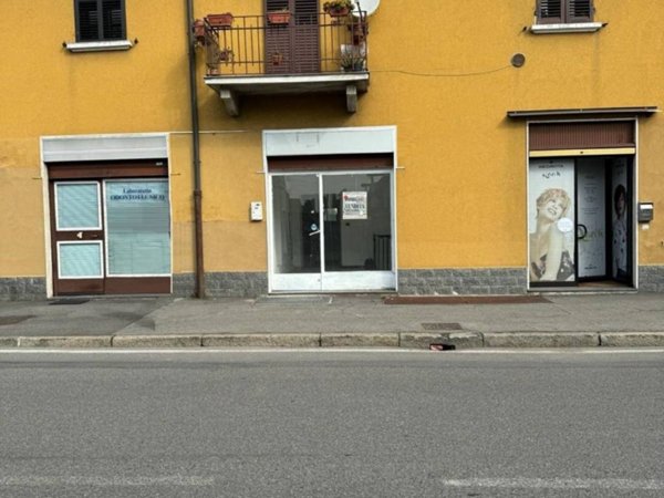 negozio in vendita a Paderno Dugnano in zona Palazzolo Milanese