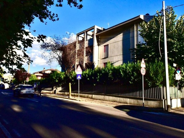 appartamento in vendita a Paderno Dugnano in zona Palazzolo Milanese