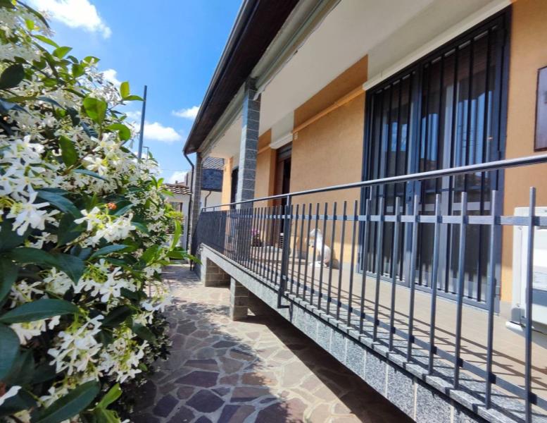 casa indipendente in vendita a Paderno Dugnano in zona Palazzolo Milanese