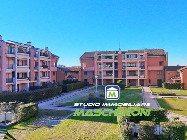 appartamento in vendita a Paderno Dugnano in zona Cassina Amata