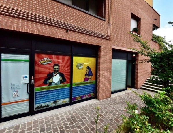 negozio in vendita a Paderno Dugnano in zona Palazzolo Milanese